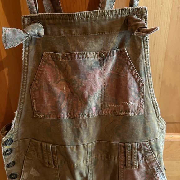 Pilcro The Wanderer Relaxed Overalls - Picture 7 of 7